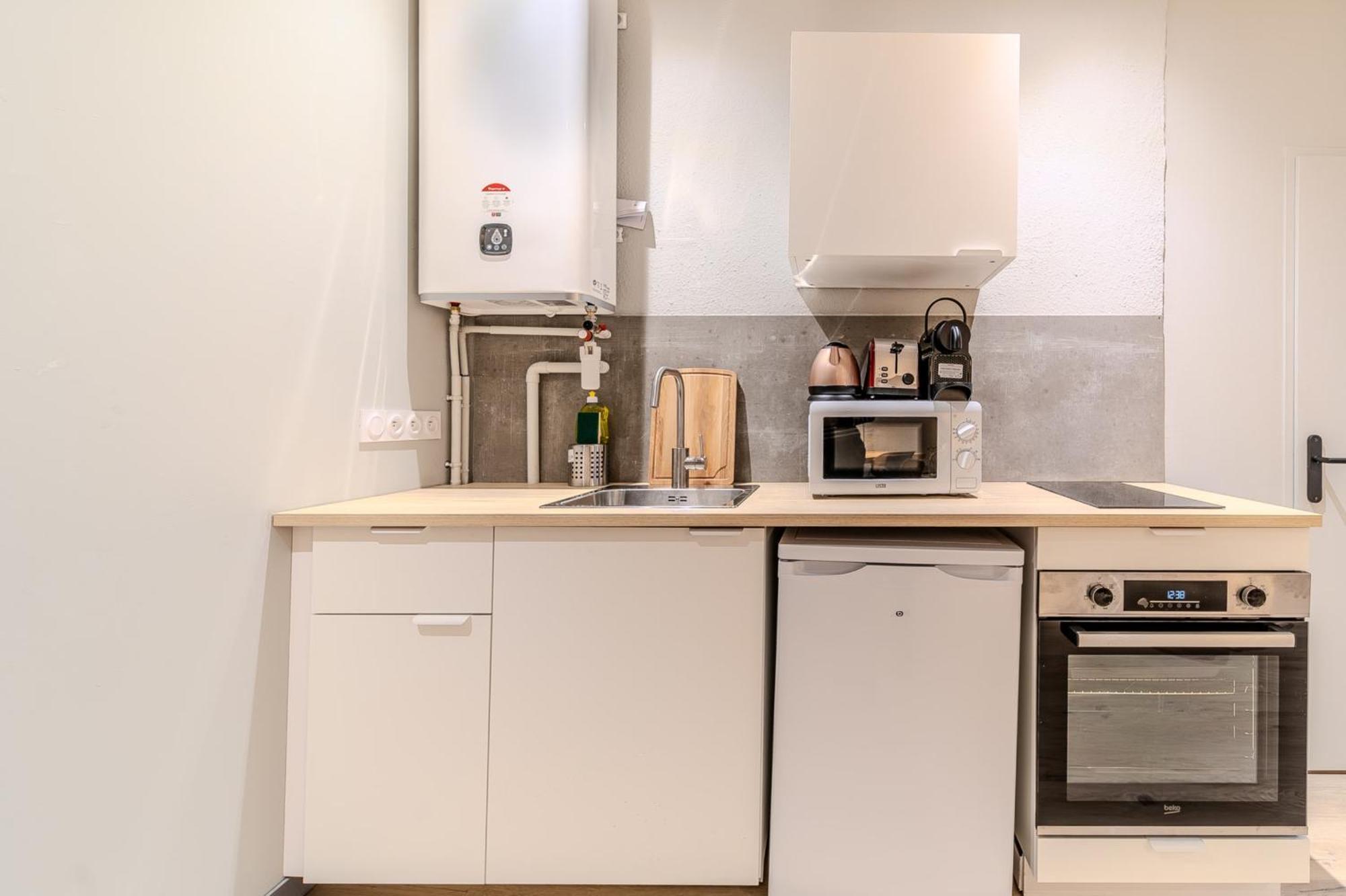 Charming 1-Bedroom Apartment Across From Halles Paul Bocuse & Part-Dieu Lyon Exterior photo